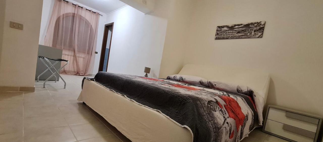 Al Focolare Di Enzo Villa Marino Bagian luar foto