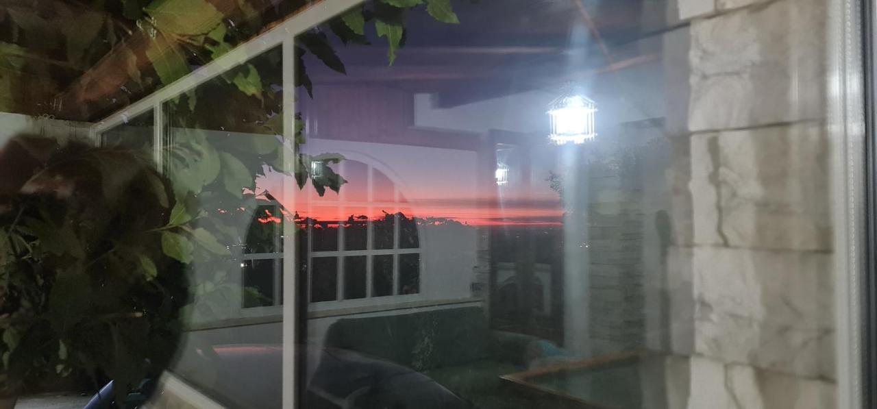 Al Focolare Di Enzo Villa Marino Bagian luar foto